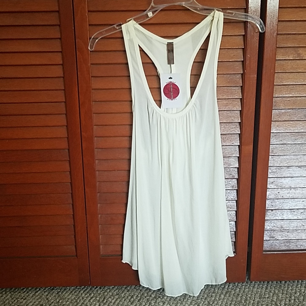 NWT Racerback cream lose top